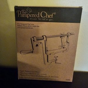 The Pampered Chef 2430 Apple Peeler Corer Slicer